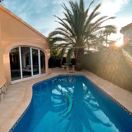 Impresionante Villa Con Piscina - Oliva Nova Exterior foto